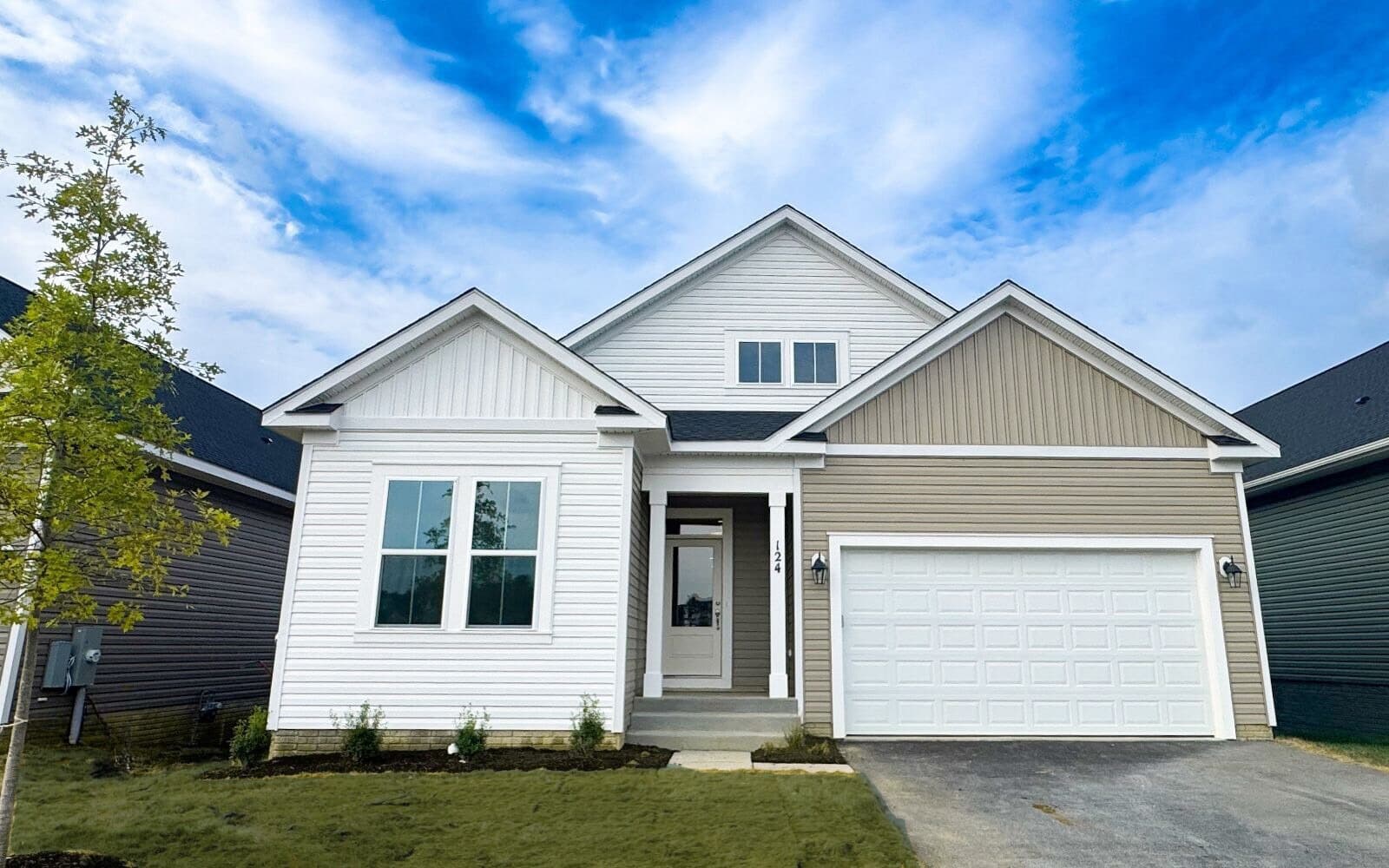 Mattise_1019_Exterior_Hiatt_Pointe_Brookfield_Residential - Edited (1)
